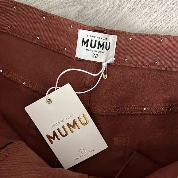 Show me your mumu shorts - Picture 2 of 2